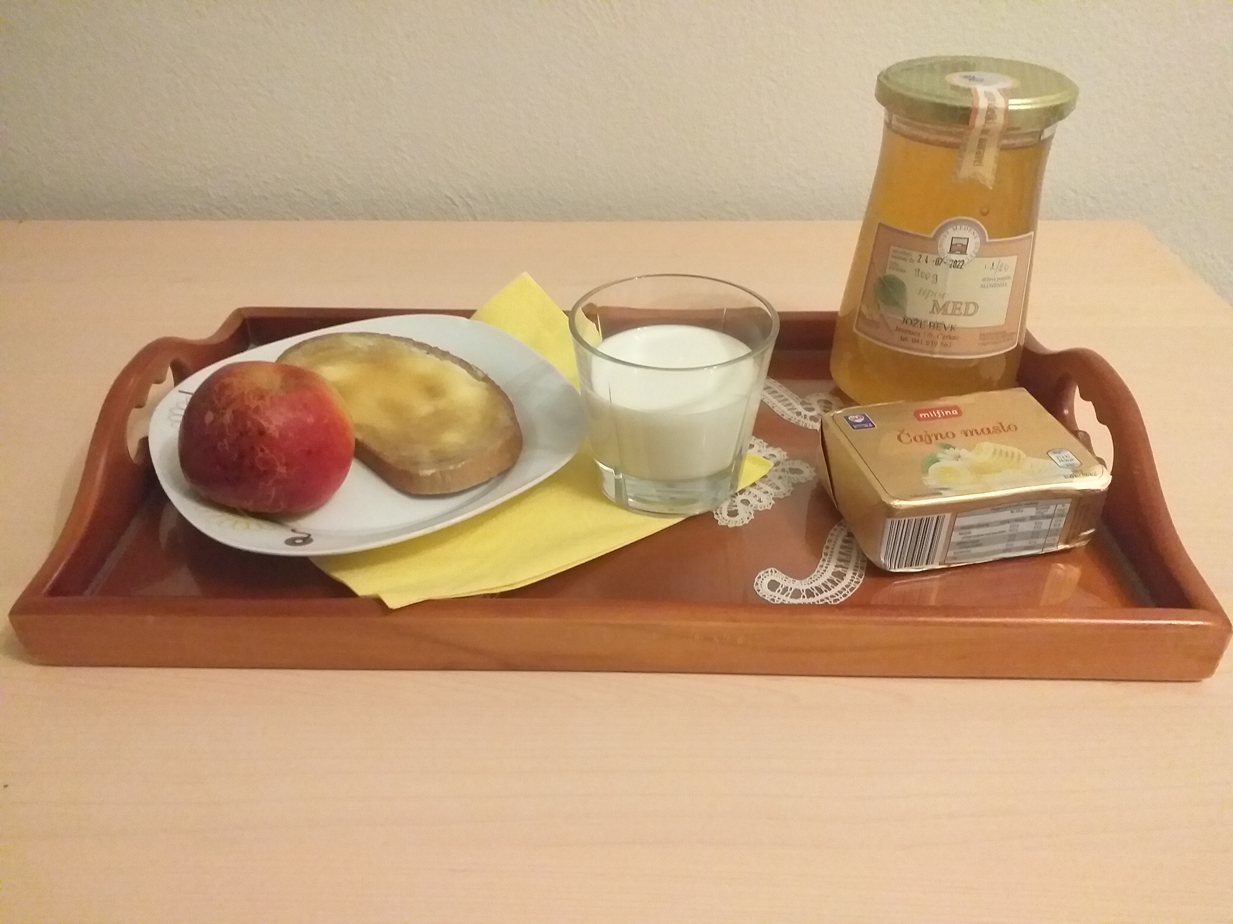 tradicionalni-slovenski-zajtrk